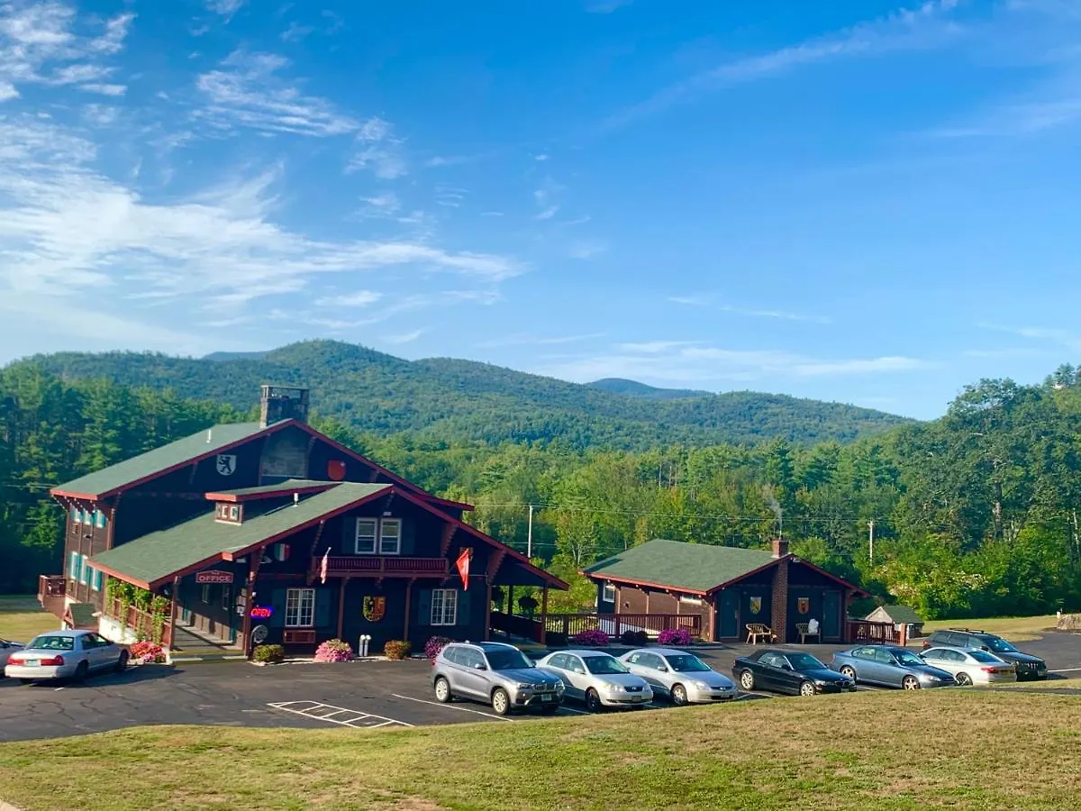 4 Smart Couple Hotels Near Echo Lake State Park